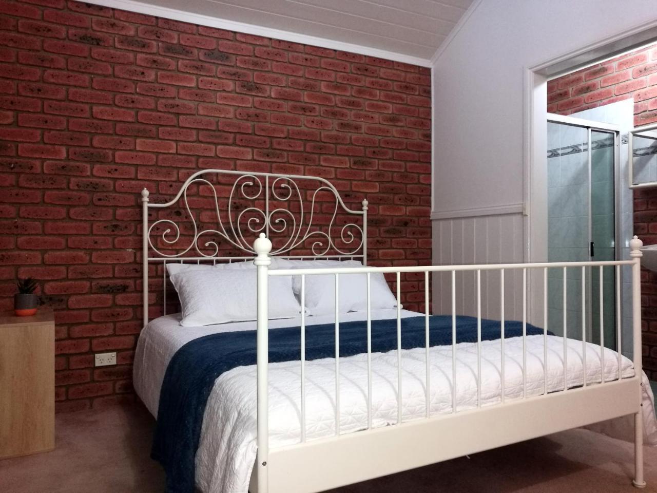 Castle Stay At Lakes Entrance Exterior photo